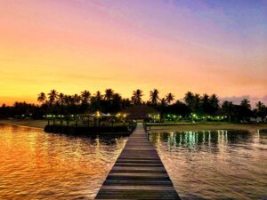 Sunset-over-resort-from-the-jetty